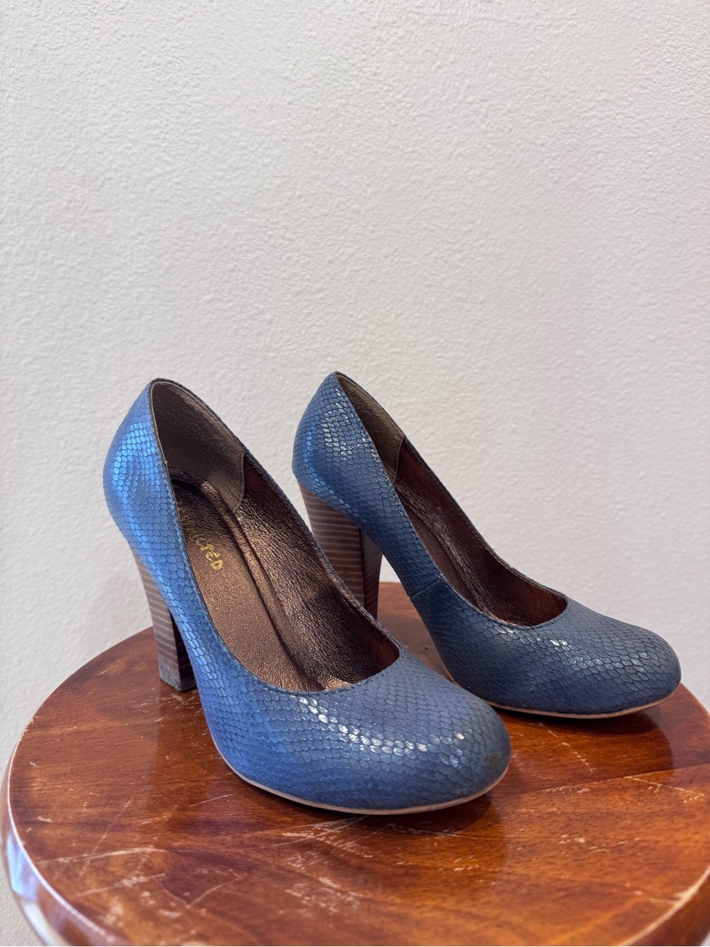Blue Snakeskin stack heels 7.5